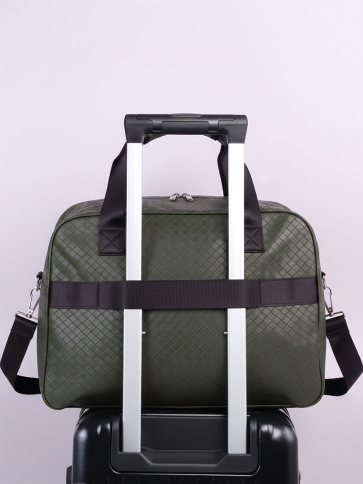 Bolsa Sacola de Viagem Academia Fim de Semana Couro  Bordo Item Pessoal Padrão ANAC - Imagem 5
