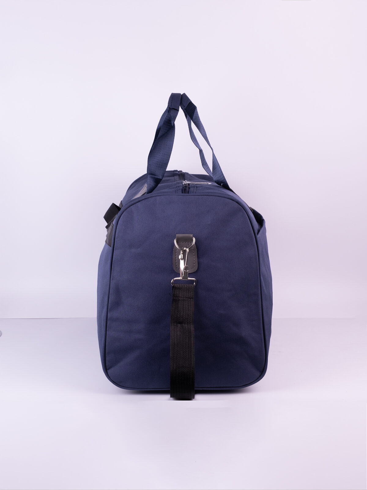 Bolsa Sacola de Viagem Grande Nylon Academia Fim de Semana com Alça Transversal e Encaixe para Mala de Rodinha - Imagem 4