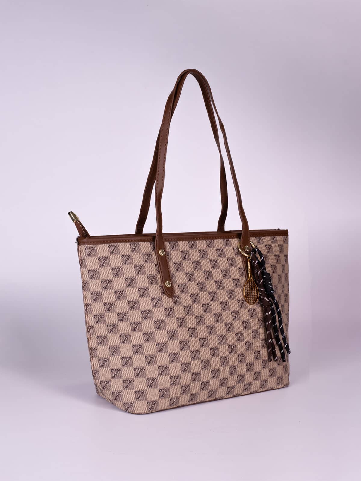 Conjunto Bolsa Tote De Ombro Estampa Monograma Vintage Elegante Com Estojo E Pingente - Imagem 3