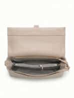 Bolsa De Ombro Baguette Minimalista Estilo Old Money Com Fivela B E Alça De Corrente - Imagem 7