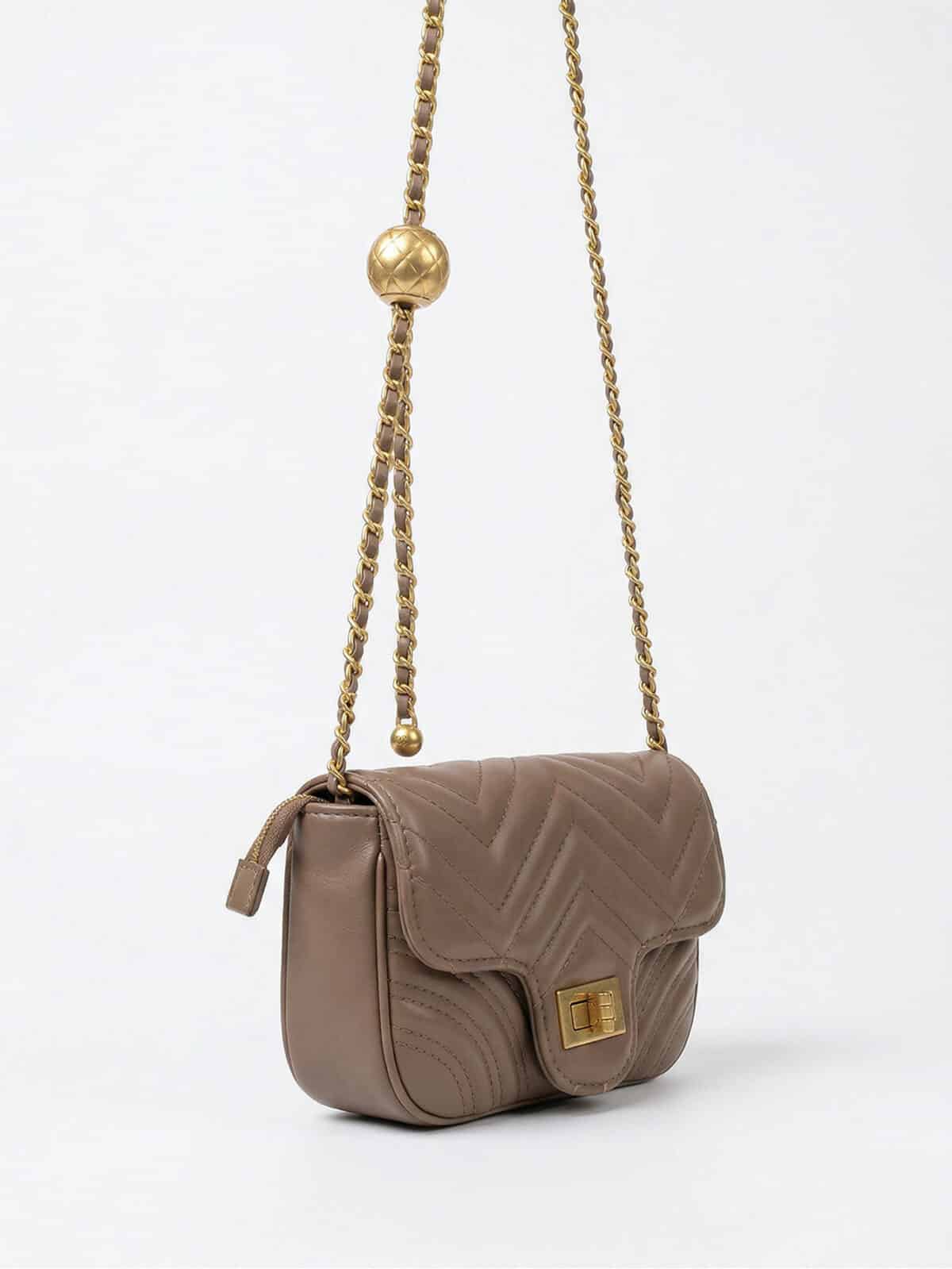 Bolsa De Ombro Matelassê Com Corrente Dourada Ajustável E Coração Minimalista Fashion - Imagem 2