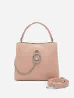Bolsa De Ombro Minimalista Estruturada Com Detalhe Corrente E Argolas Prata