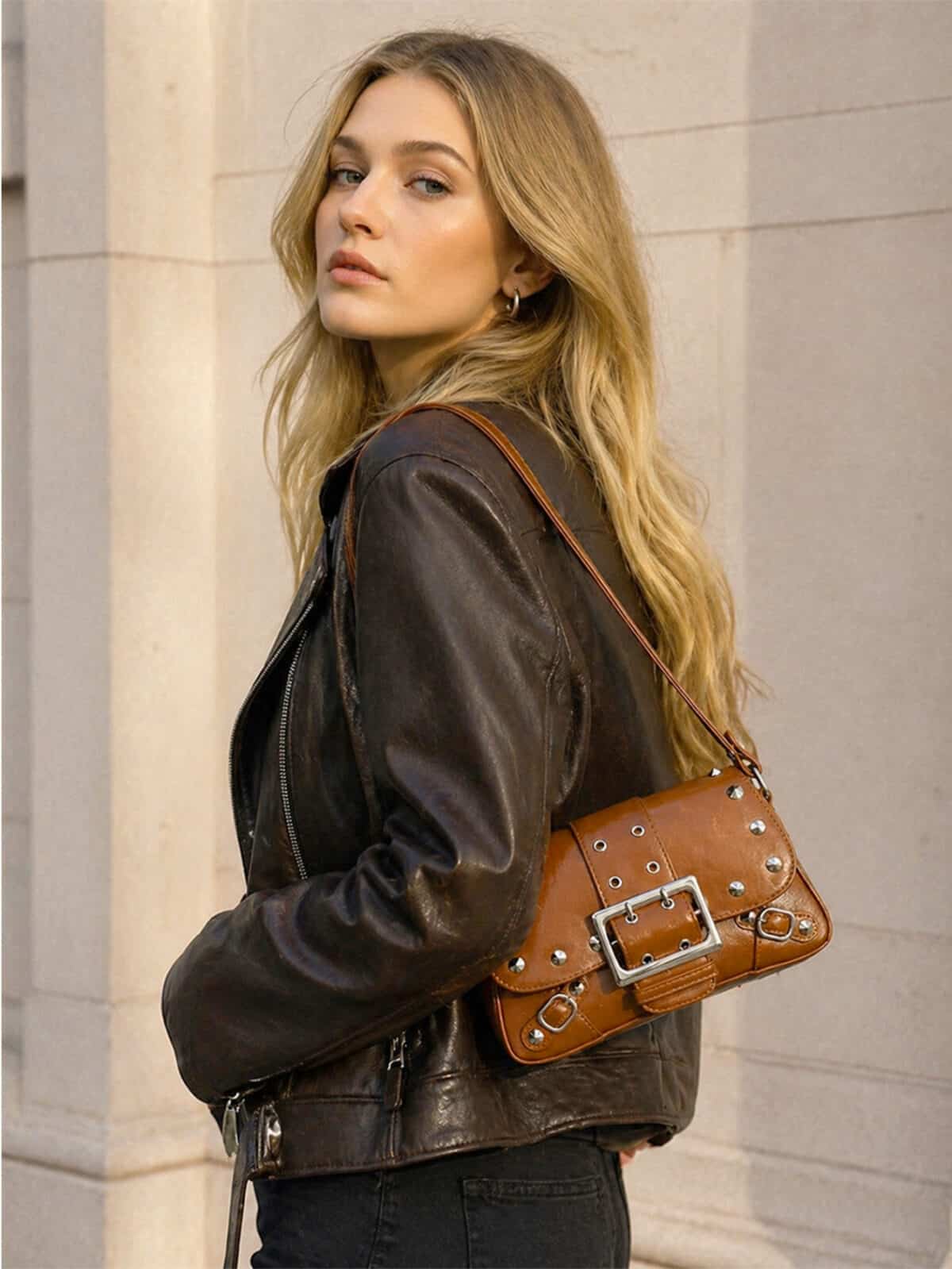 Bolsa Feminina De Ombro Baguete Vintage Com Rebites E Fivela Grande Luxo - Imagem 5